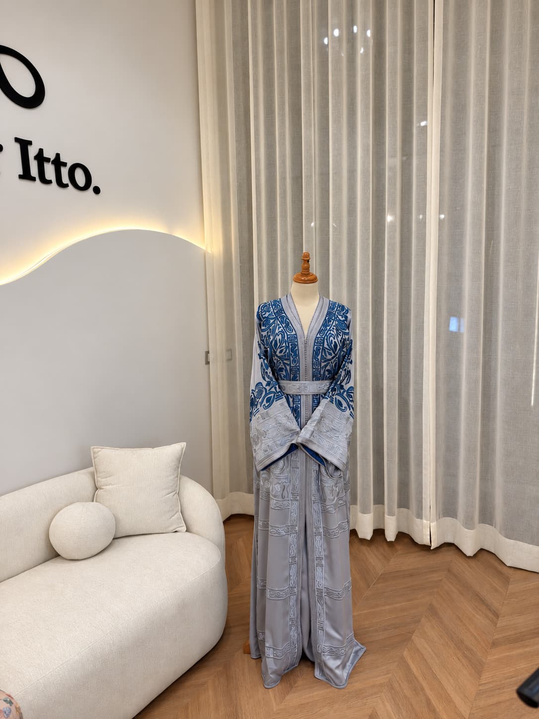 Caftan Nour, autre vue